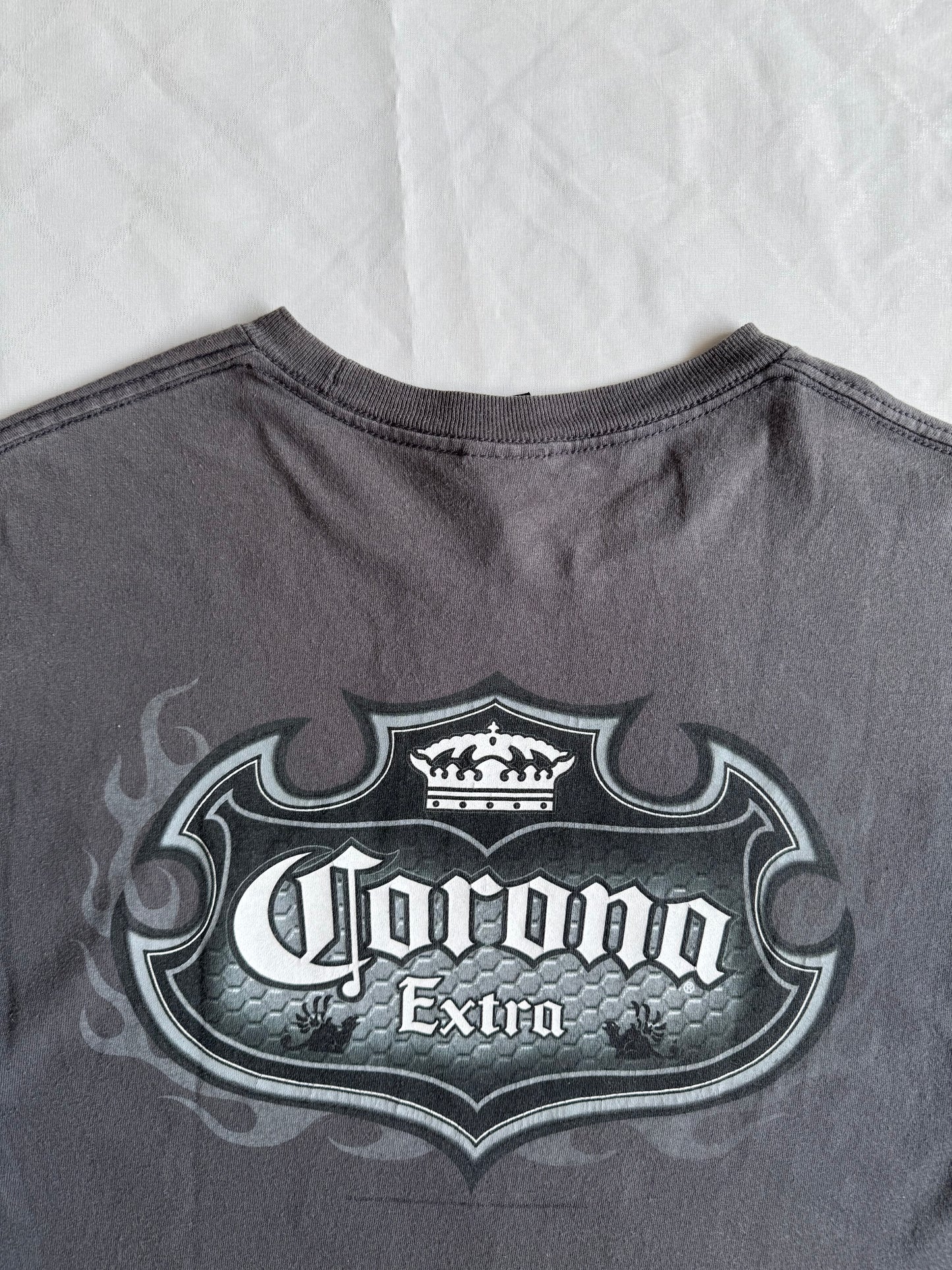 Corona - L
