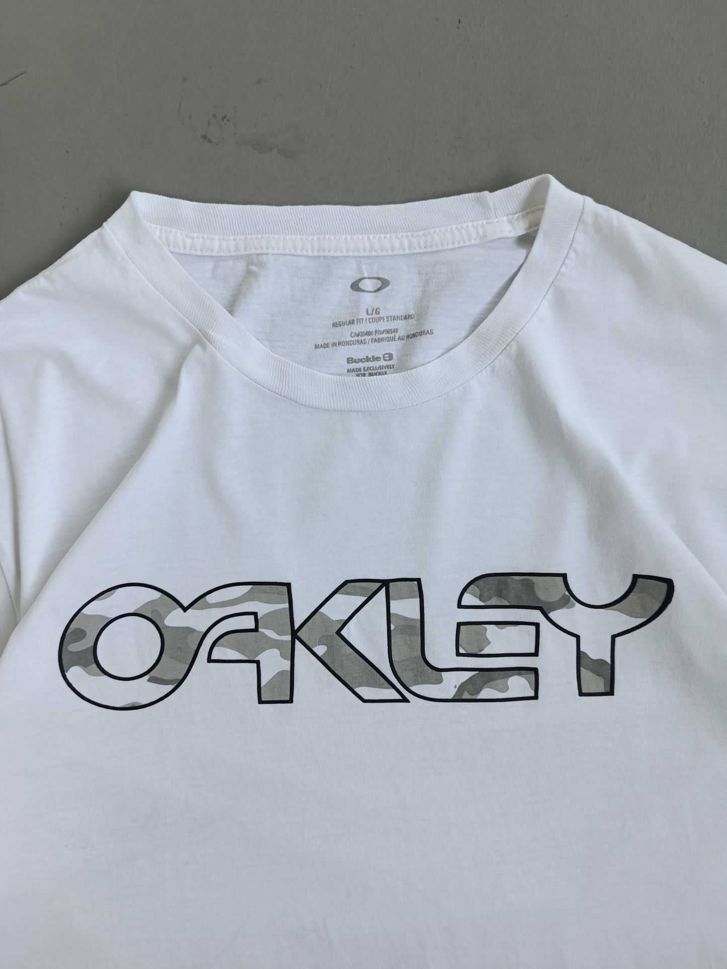 Oakley - L